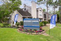 Woodway Garden Townhomes photo'