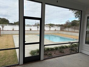 729 Windemere Rd in Wilmington, NC - Foto de edificio - Building Photo