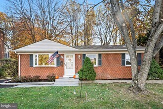 4111 Hoffman Dr in Woodbridge, VA - Building Photo - Building Photo