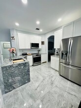 11523 SW 137th Passage in Miami, FL - Building Photo - Building Photo
