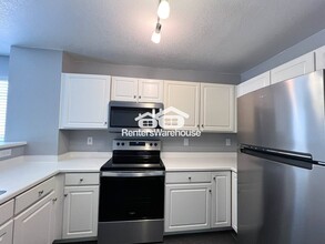 1221 Warrior Way in Lafayette, CO - Building Photo - Building Photo