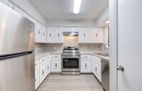 2219 Place Rebecca Ln photo'