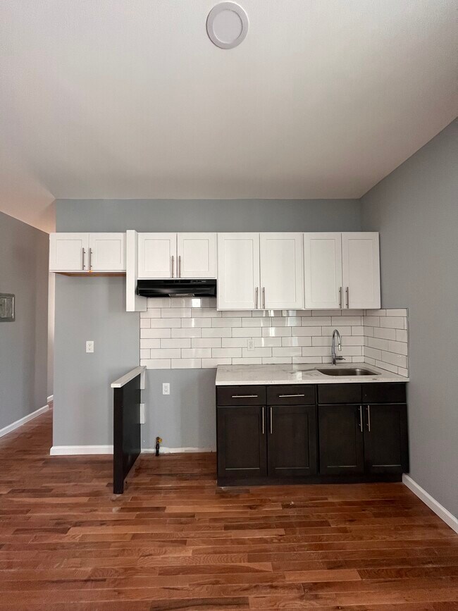 94 Wainwright St Rentals in Newark, NJ