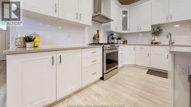 89 Draper St in Essex, ON - Building Photo - Building Photo