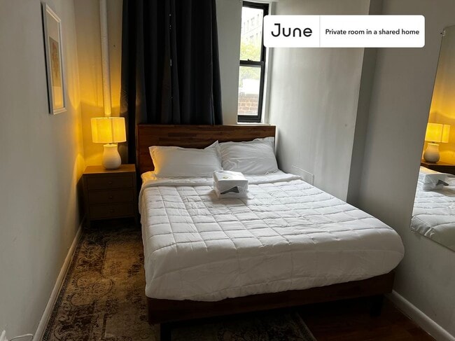 Room in Shared 3 bed/1 bath home in New York, NY - Building Photo - Building Photo