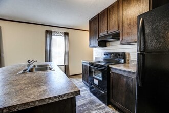 Richmond Estates in New Richmond, OH - Foto de edificio - Building Photo