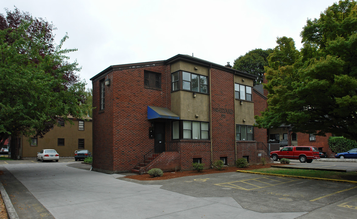 Hilyard Apartments in Eugene, OR - Building Photo