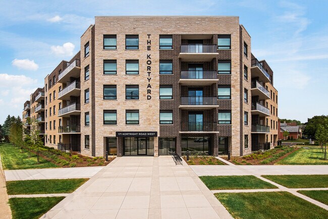 171 Kortright Rd W in Guelph, ON - Building Photo - Building Photo