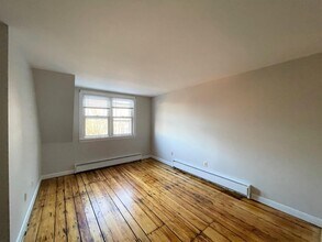 14 Chestnut St in Malden, MA - Building Photo - Building Photo