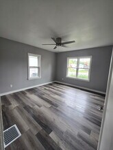 306 N Eastern Ave in Connersville, IN - Building Photo - Building Photo