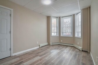 76 Carlton Ave in Jersey City, NJ - Building Photo - Building Photo