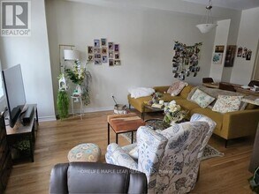 1392 National Cmn in Burlington, ON - Building Photo - Building Photo