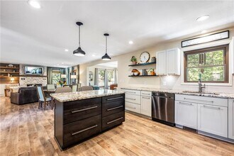 1 Penzance Dr in Bella Vista, AR - Building Photo - Building Photo