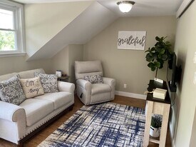 2546 E Snow Rd in Berrien Springs, MI - Building Photo