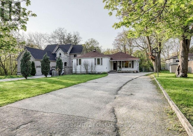 property at 126 Weldrick Rd W