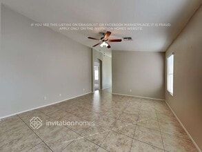 2325 W Hayden Peak Dr, Unit 2026 in San Tan Valley, AZ - Building Photo - Building Photo