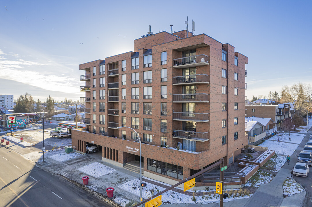 Suntree Place in Calgary, AB - Building Photo