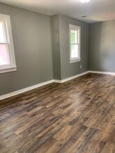 2154 W Chestnut St in Springfield, MO - Building Photo - Building Photo