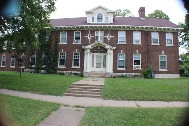 907 Porter Ave, Unit #2