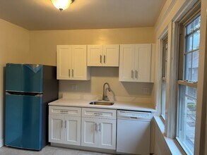 5716 Beacon St in Pittsburgh, PA - Building Photo - Building Photo