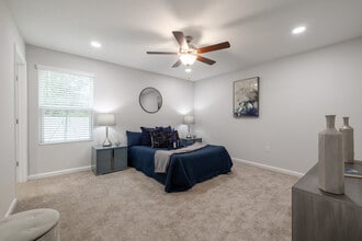 Cedar Creek Estates in Jacksonville, FL - Foto de edificio - Interior Photo