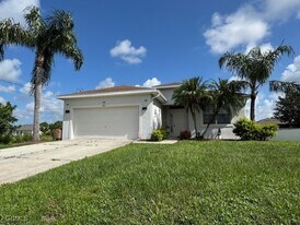 3904 17th St SW in Lehigh Acres, FL - Building Photo