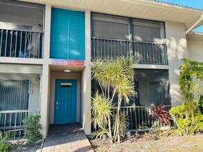 9875 Pineapple Tree Dr in Boynton Beach, FL - Building Photo - Building Photo