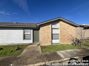 5525 Lochmoor in San Antonio, TX - Foto de edificio