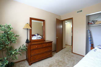 Butler Hill Apartments in Sappington, MO - Building Photo - Building Photo