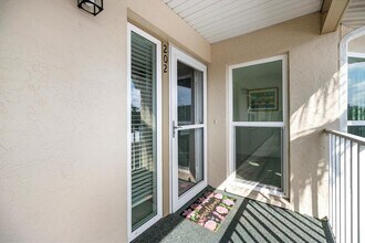 841 Waterside Dr in Venice, FL - Building Photo - Building Photo