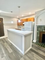 2213 W Tioga St, Unit 2B