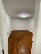 1045 E Lake Parker Dr in Lakeland, FL - Building Photo - Building Photo