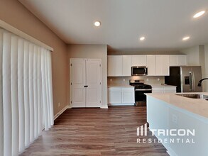 176 Millbrook Dr in Spring Hill, TN - Building Photo - Building Photo