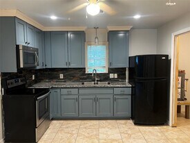 5924 Morningdale St in Humble, TX - Building Photo