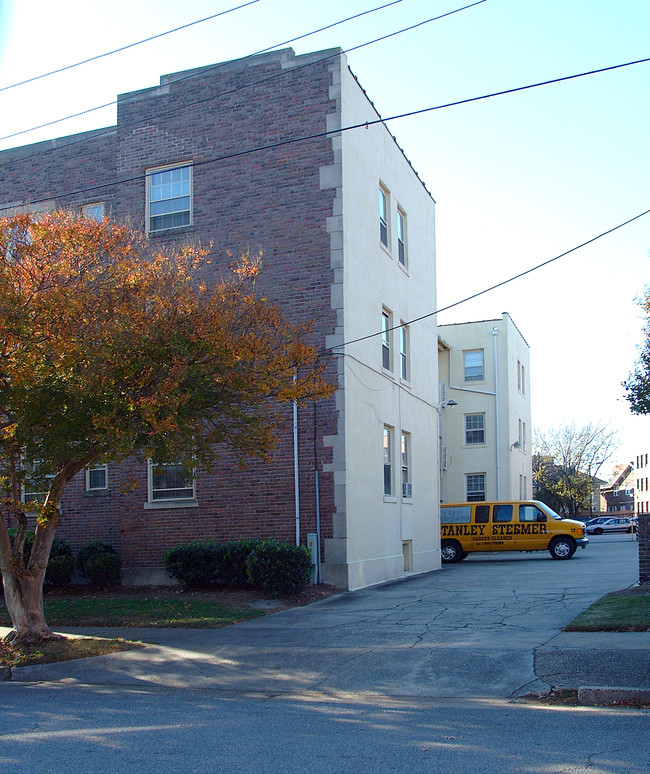 900 Spotswood Ave in Norfolk, VA - Building Photo - Building Photo