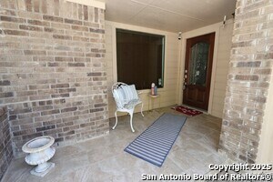 8810 Lost Arbor Cir in San Antonio, TX - Building Photo - Building Photo