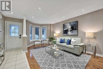 68 Root Crescent in Ajax, ON - Building Photo - Building Photo
