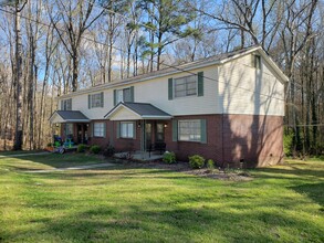 Park Terrace Apartments in Greenwood, SC - Building Photo - Building Photo