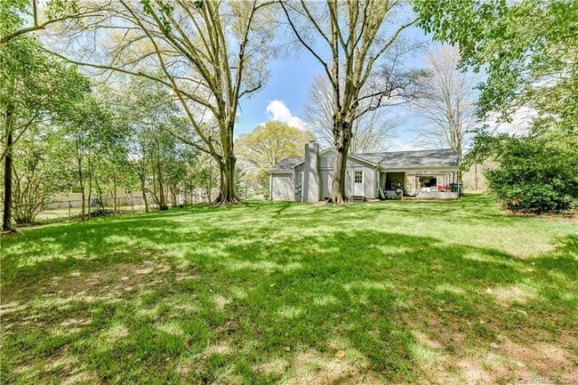 4201 Seaforth Dr in Charlotte, NC - Foto de edificio - Building Photo