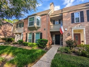 13374 Trail Hollow Dr in Houston, TX - Building Photo - Building Photo