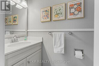 6247 Sundown Crescent in Ottawa, ON - Building Photo - Building Photo