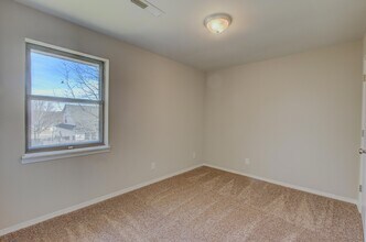 420 N Shiloh Ave in Columbia, MO - Foto de edificio - Building Photo