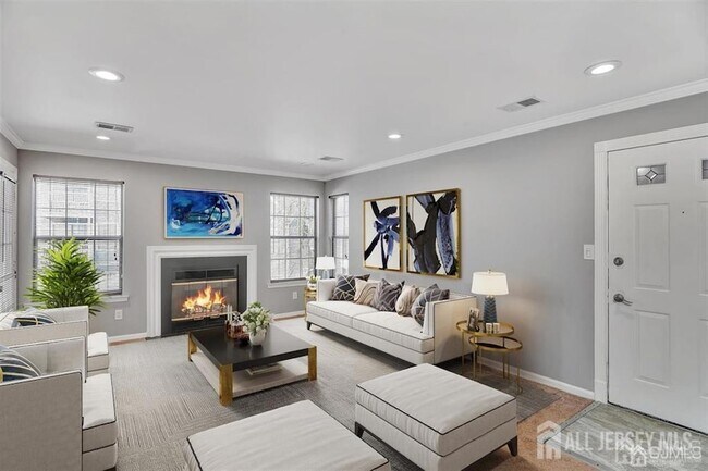 79 Crosspointe Dr in East Brunswick, NJ - Building Photo - Building Photo