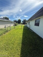 4524 SE 11th Pl in Cape Coral, FL - Building Photo - Building Photo