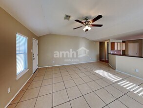 7710 Eldergrove Ln in Richmond, TX - Building Photo - Building Photo