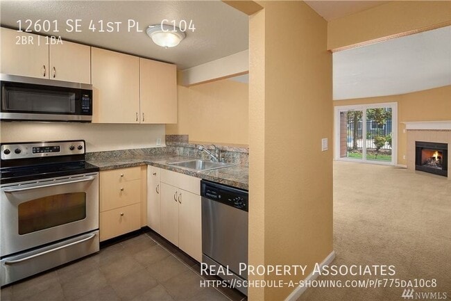 12601 SE 41st Pl in Bellevue, WA - Building Photo - Building Photo