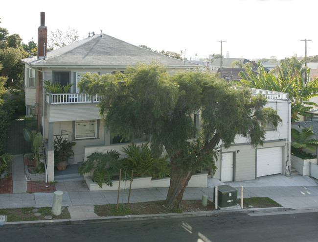 2041 C St in San Diego, CA - Foto de edificio - Building Photo