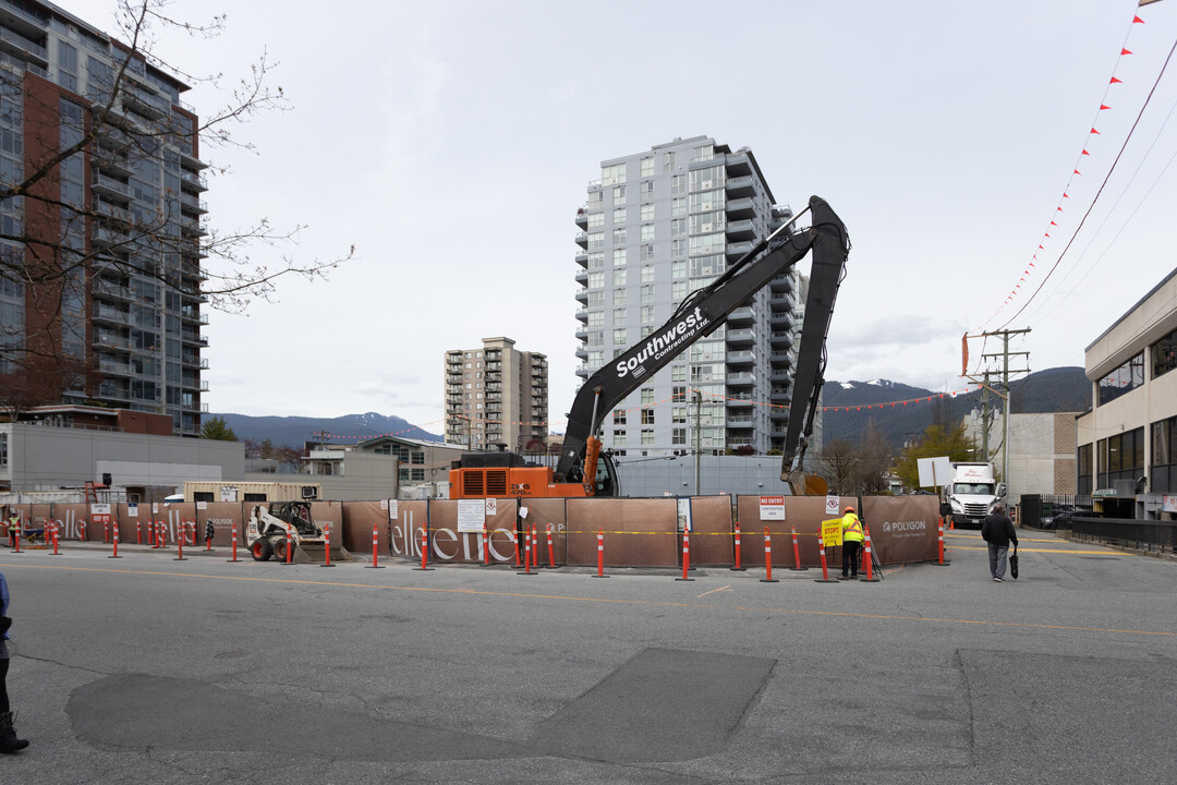 Elle in North Vancouver, BC - Building Photo