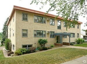 996 Van Buren in St. Paul, MN - Foto de edificio - Building Photo