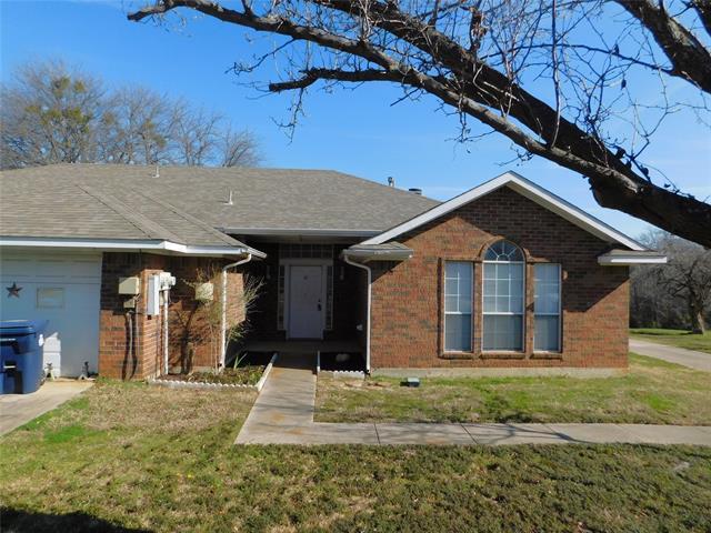 8175 E McKinney St in Denton, TX - Building Photo